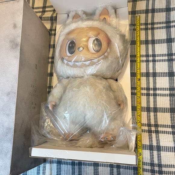 Authentic NEW POP MART LABUBU The Monsters Angel In Clouds Vinyl Doll white HTF - Picture 13 of 14